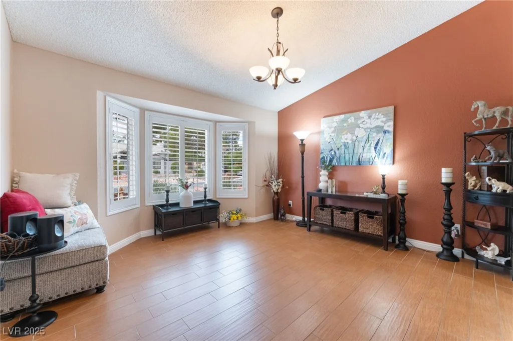 5528 Apache Wells, Las Vegas, NV 89130