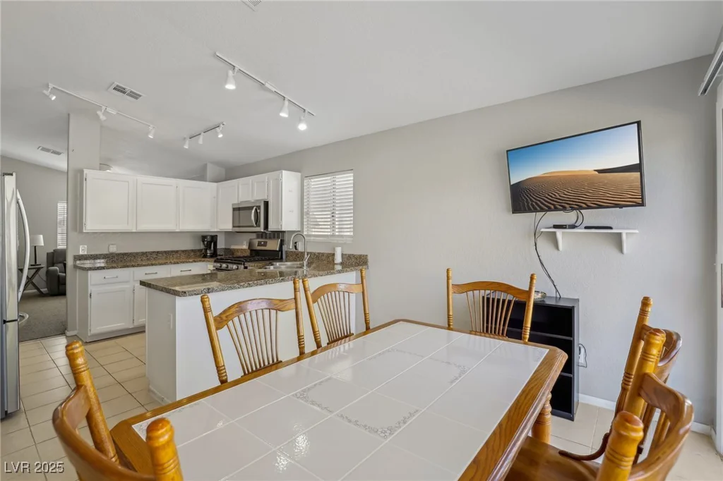 4130 Lucas, Las Vegas, NV 89120