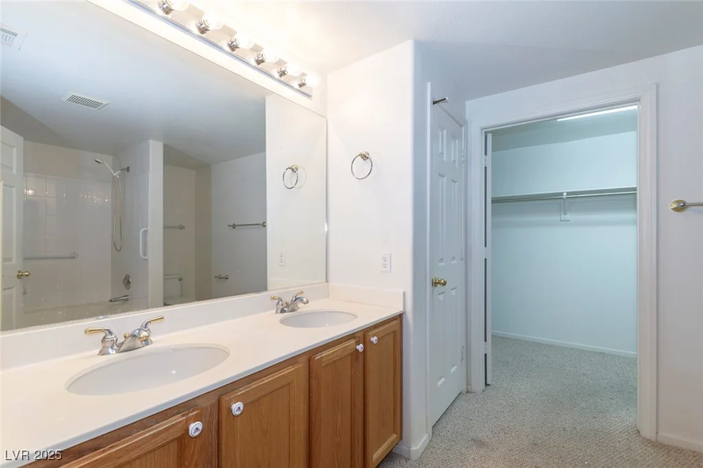 2152 Turquoise Ridge, Las Vegas, NV 89117