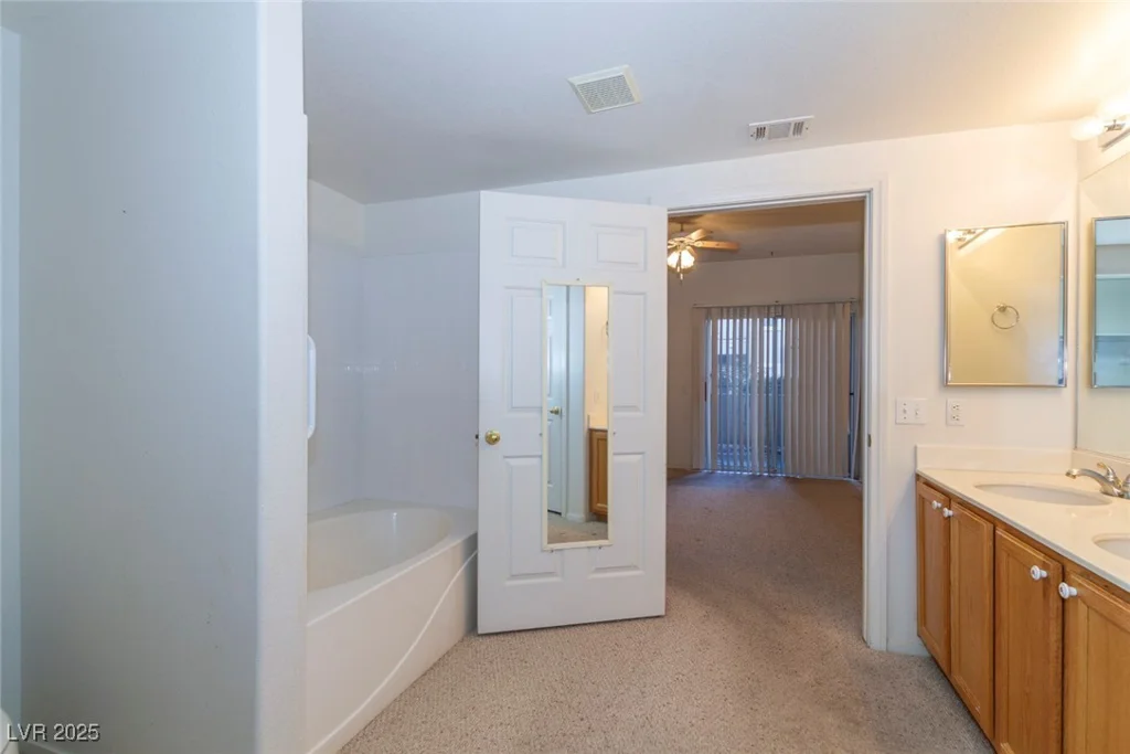 2152 Turquoise Ridge, Las Vegas, NV 89117