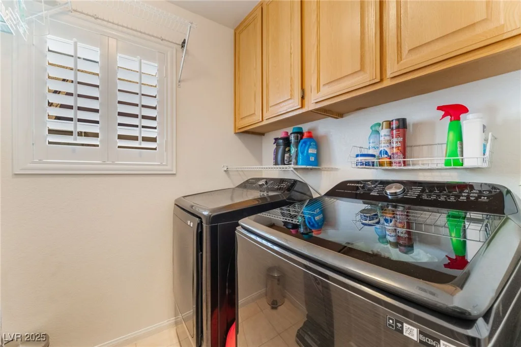 3040 Ocean Port, Las Vegas, NV 89117