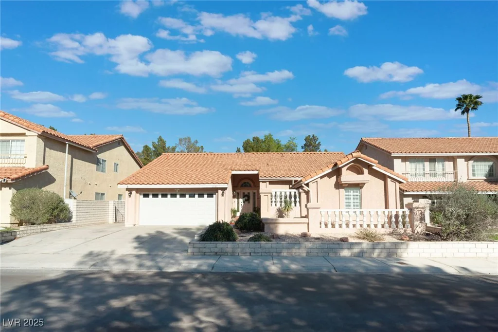3040 Ocean Port, Las Vegas, NV 89117