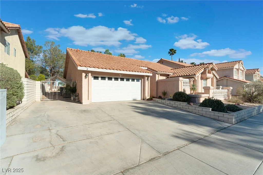 3040 Ocean Port, Las Vegas, NV 89117