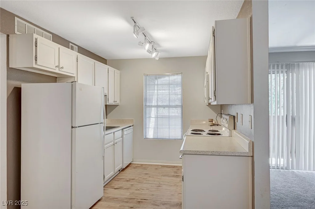 231 Horizon Ridge, Henderson, NV 89012