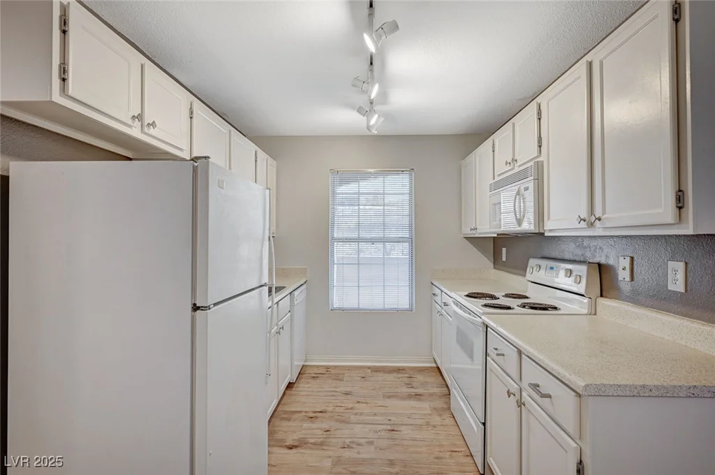 231 Horizon Ridge, Henderson, NV 89012