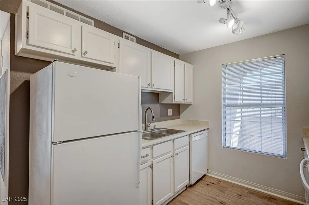 231 Horizon Ridge, Henderson, NV 89012