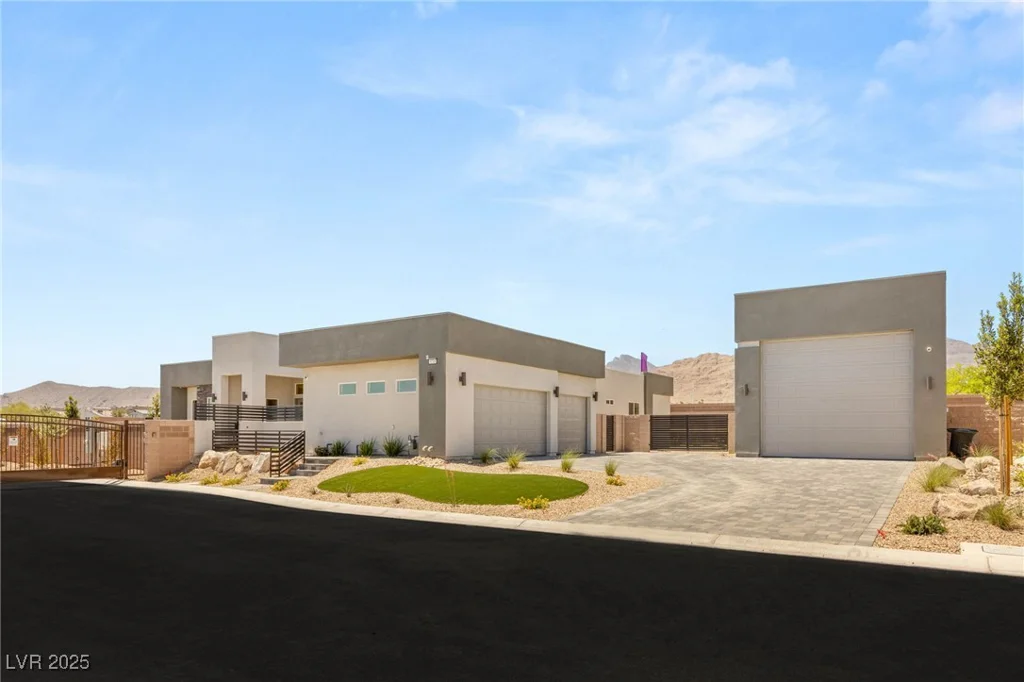 5719 Christian Creek, Las Vegas, NV 89149