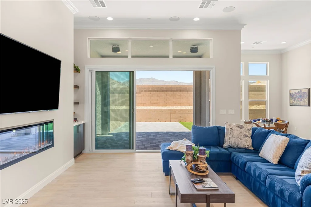 5719 Christian Creek, Las Vegas, NV 89149