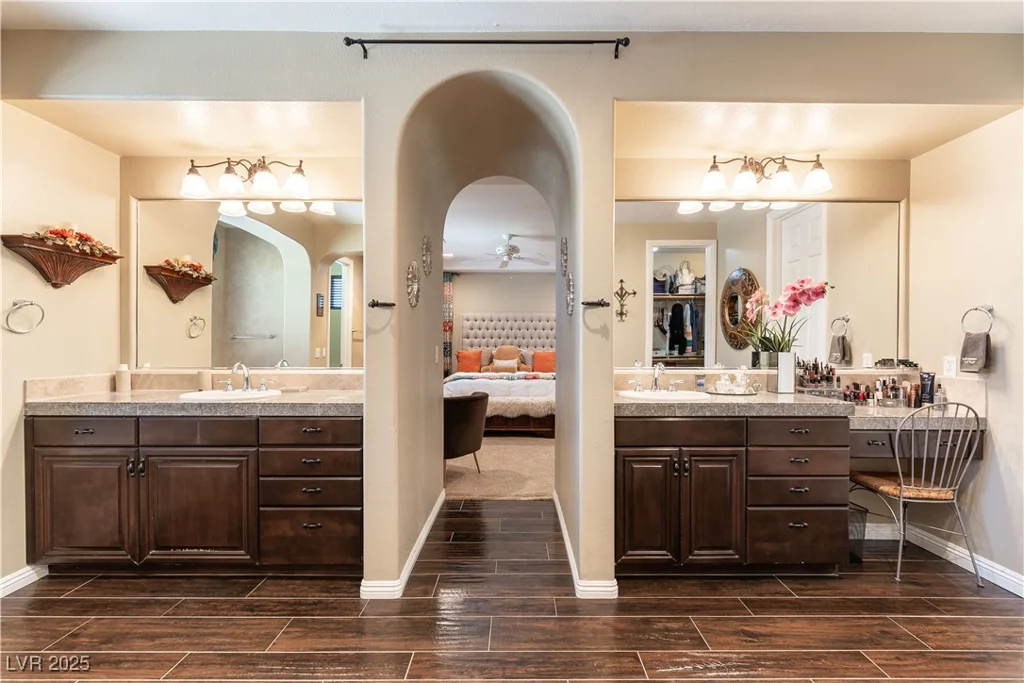 1013 Baronet, Las Vegas, NV 89138