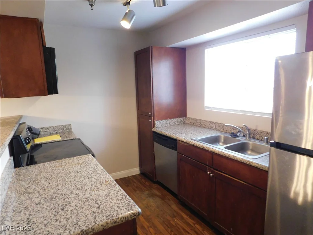 2750 Durango, Las Vegas, NV 89117