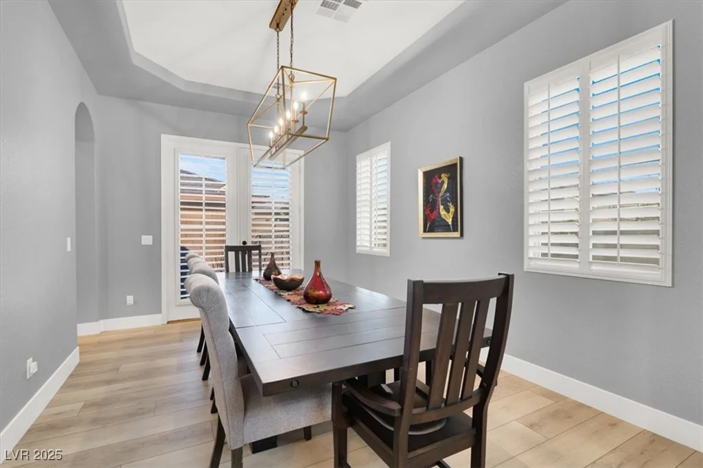 8102 Villa De La Playa, Las Vegas, NV 89131