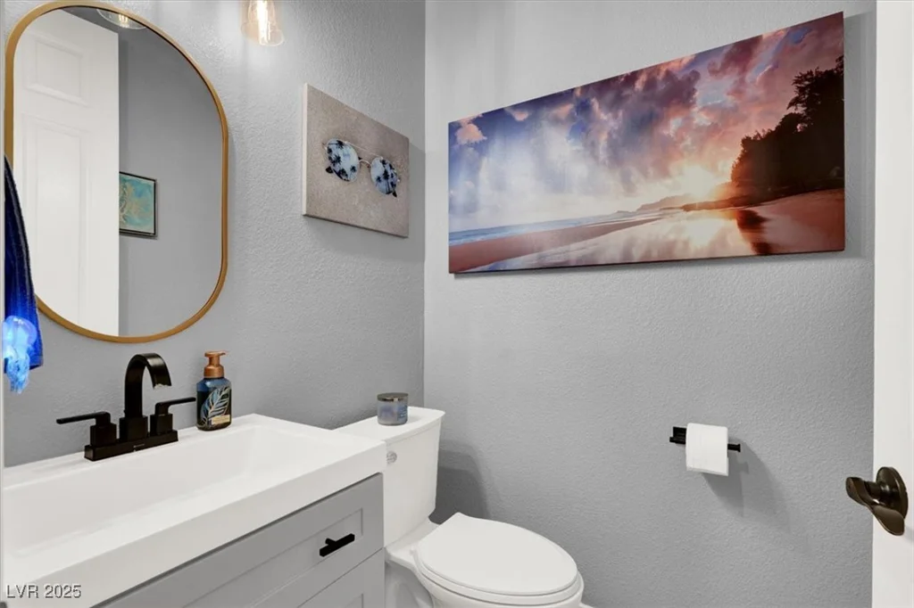 8102 Villa De La Playa, Las Vegas, NV 89131