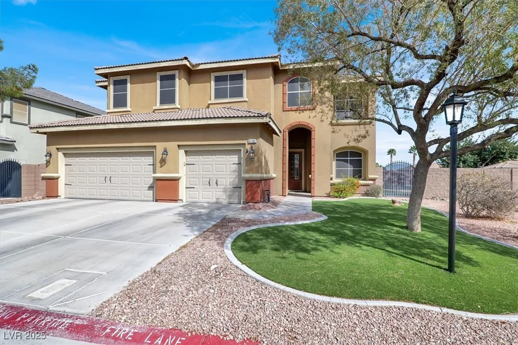 8102 Villa De La Playa, Las Vegas, NV 89131