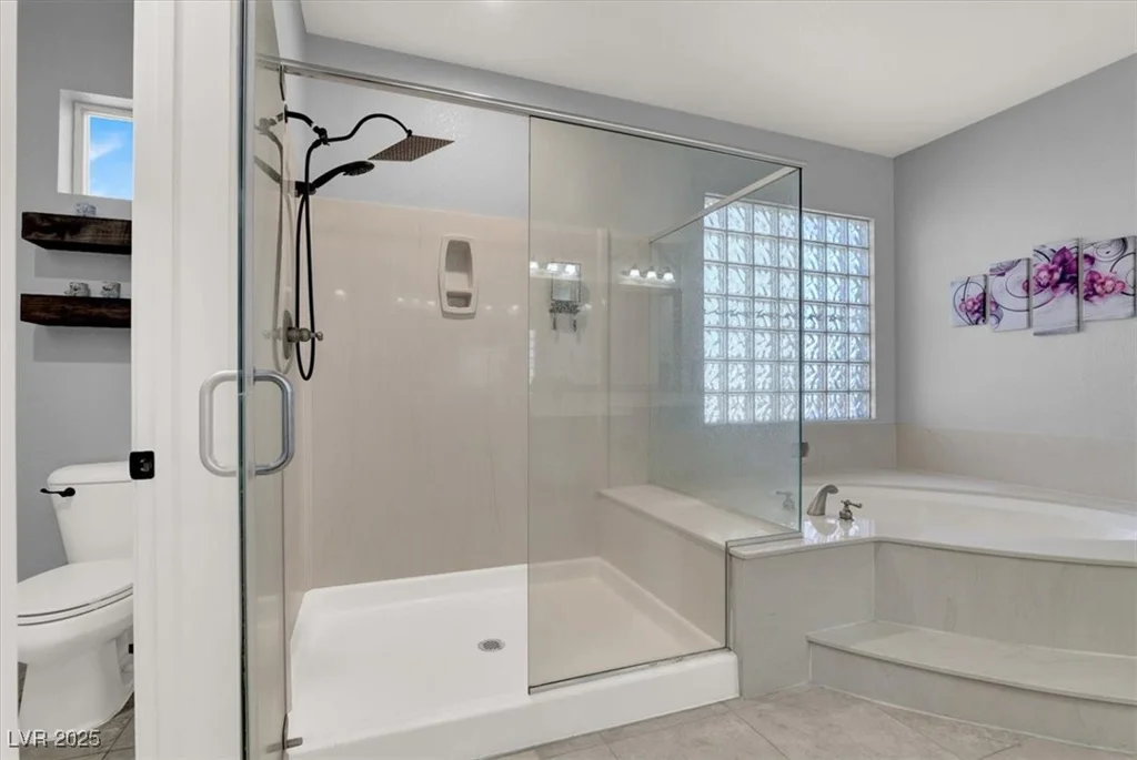 8102 Villa De La Playa, Las Vegas, NV 89131