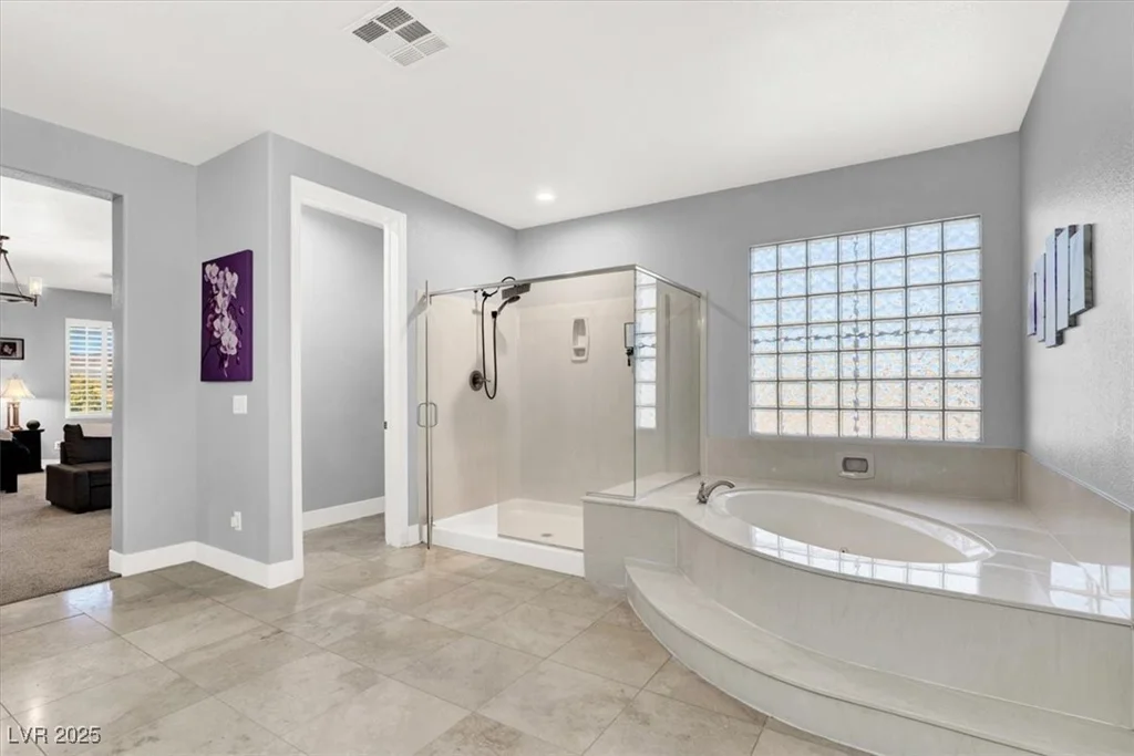 8102 Villa De La Playa, Las Vegas, NV 89131
