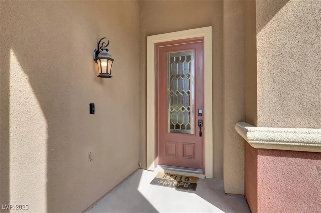 8102 Villa De La Playa, Las Vegas, NV 89131