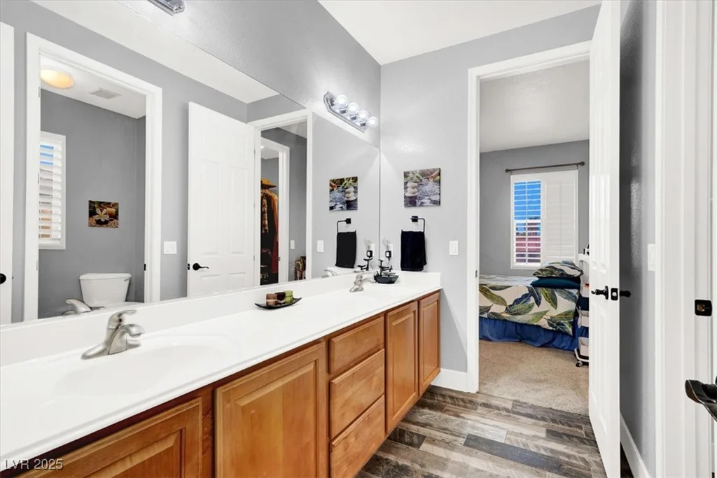 8102 Villa De La Playa, Las Vegas, NV 89131