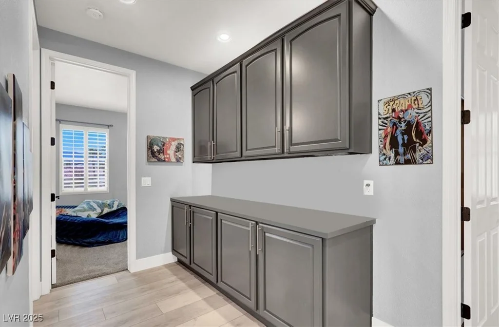 8102 Villa De La Playa, Las Vegas, NV 89131