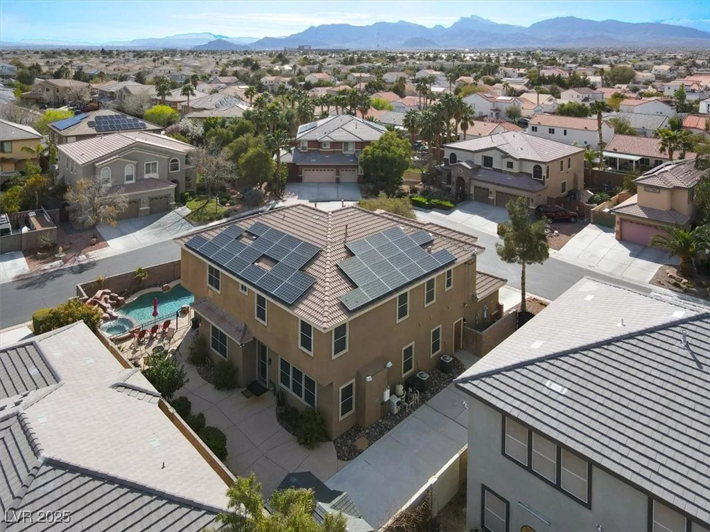 8102 Villa De La Playa, Las Vegas, NV 89131