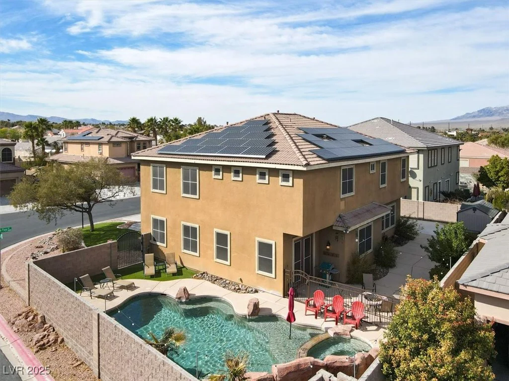 8102 Villa De La Playa, Las Vegas, NV 89131