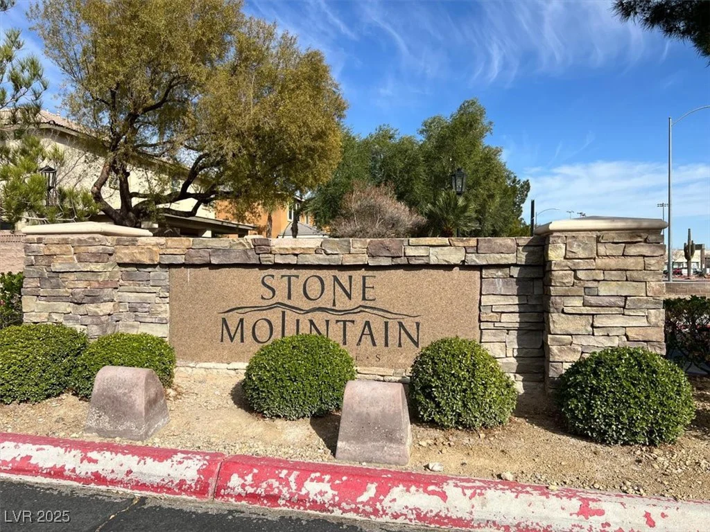 8102 Villa De La Playa, Las Vegas, NV 89131