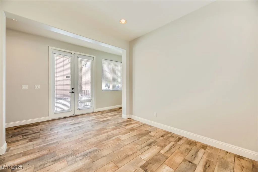 5024 Stone Bay, Las Vegas, NV 89131