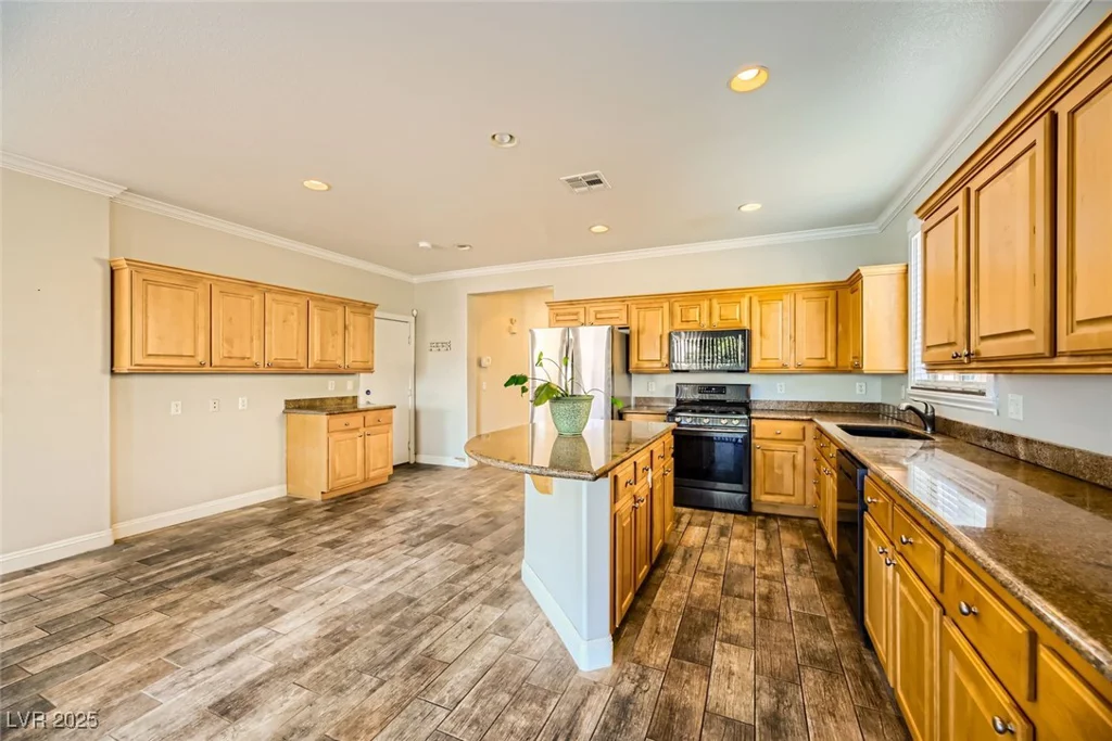 5024 Stone Bay, Las Vegas, NV 89131
