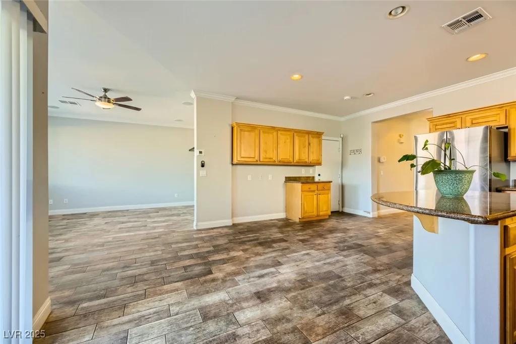 5024 Stone Bay, Las Vegas, NV 89131