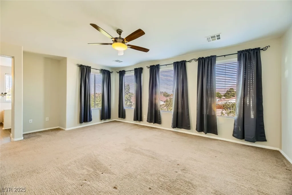 5024 Stone Bay, Las Vegas, NV 89131