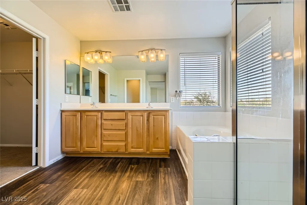 5024 Stone Bay, Las Vegas, NV 89131