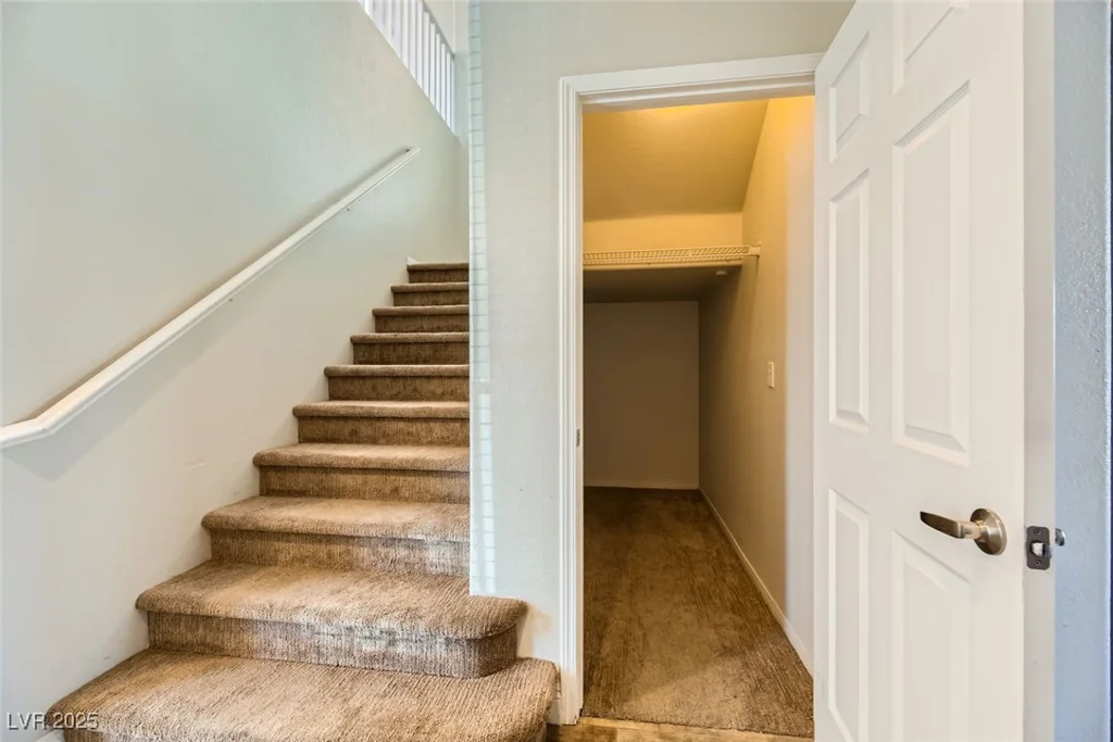 5024 Stone Bay, Las Vegas, NV 89131