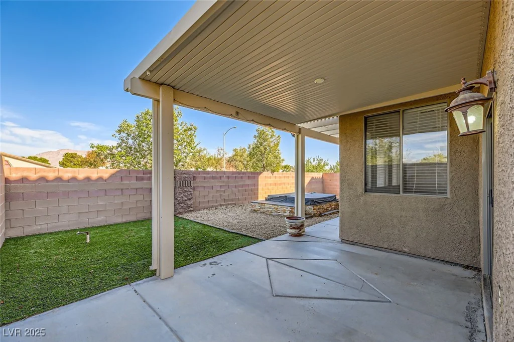 5024 Stone Bay, Las Vegas, NV 89131