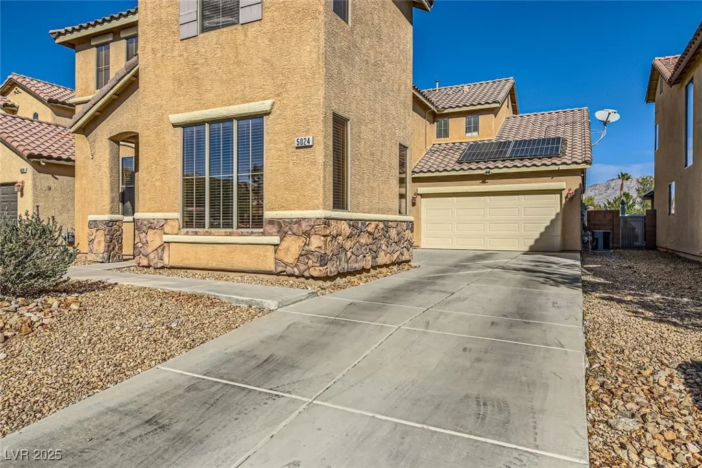 5024 Stone Bay, Las Vegas, NV 89131