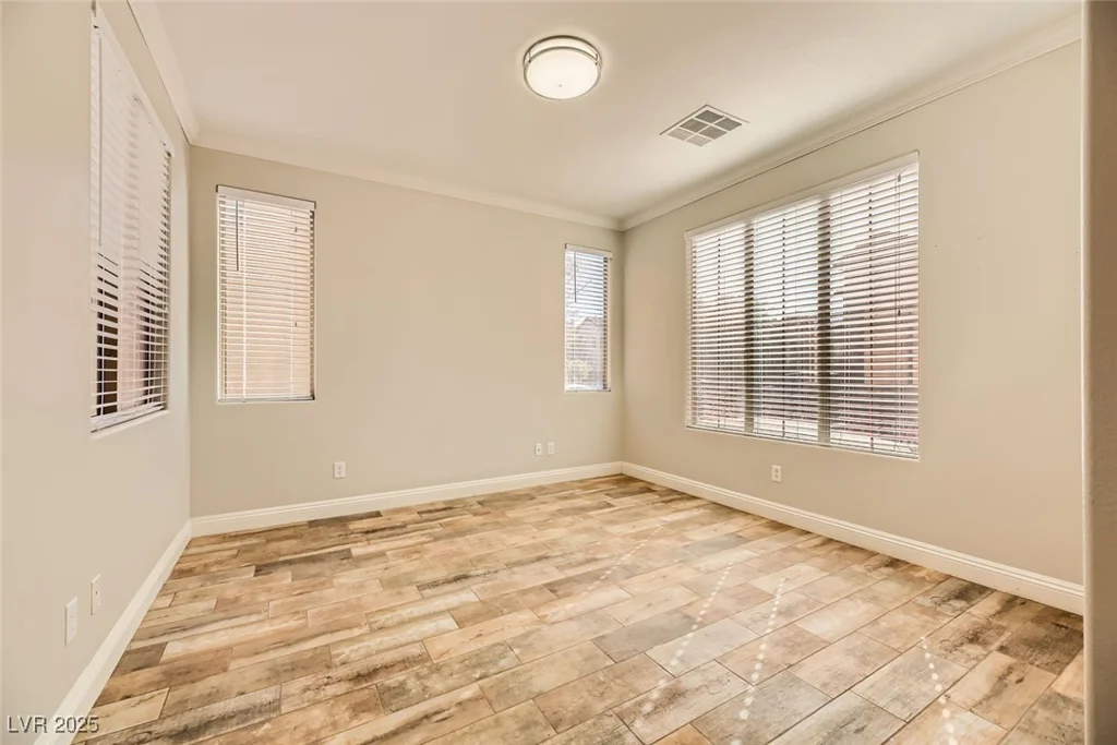 5024 Stone Bay, Las Vegas, NV 89131