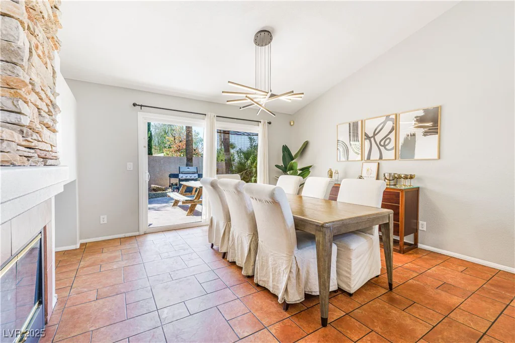 124 Beach Oak, Henderson, NV 89002