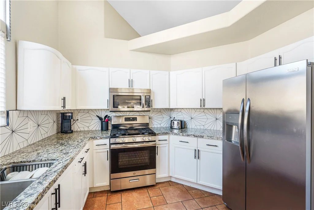 124 Beach Oak, Henderson, NV 89002