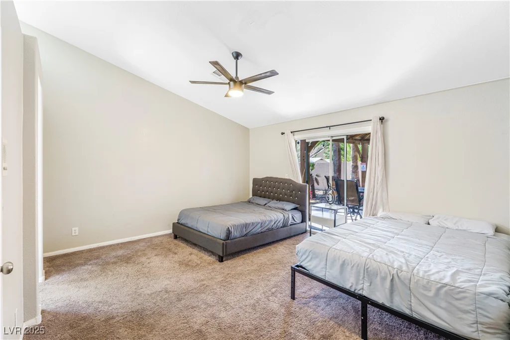 124 Beach Oak, Henderson, NV 89002