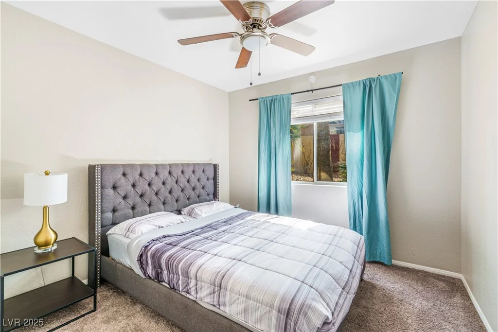 124 Beach Oak, Henderson, NV 89002