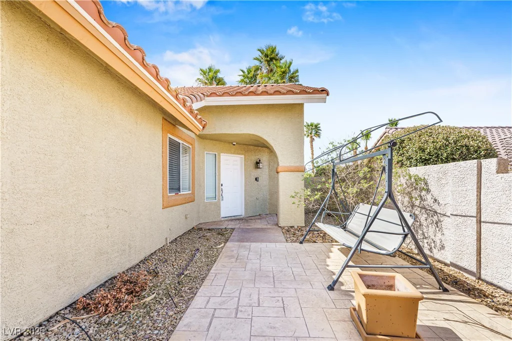 124 Beach Oak, Henderson, NV 89002
