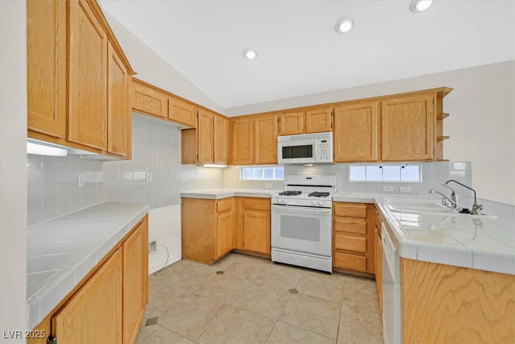 1326 Winter Solstice, Henderson, NV 89014