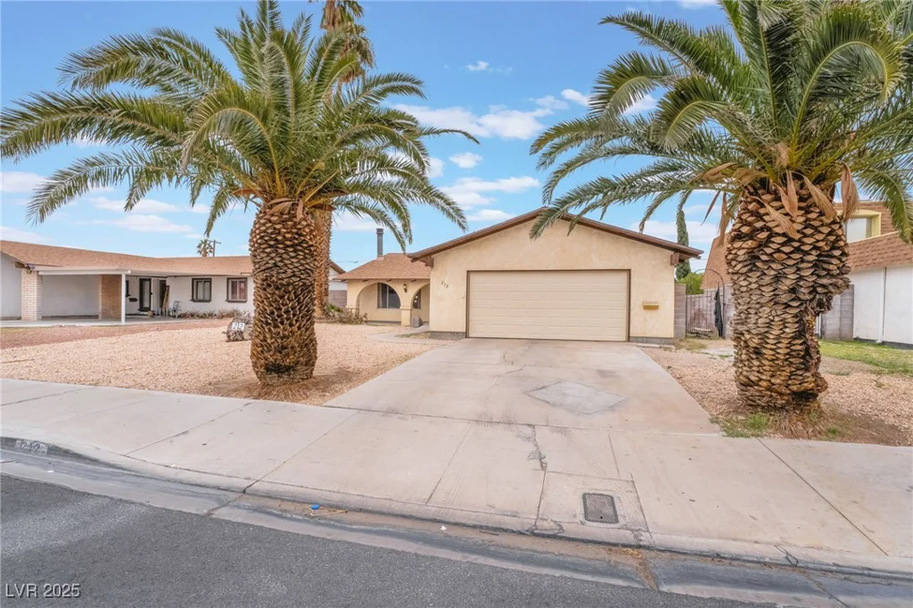 212 Torrey Pines, Las Vegas, NV 89107