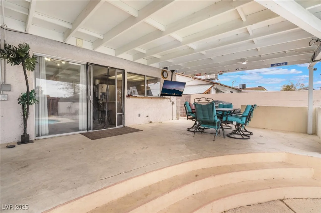 212 Torrey Pines, Las Vegas, NV 89107