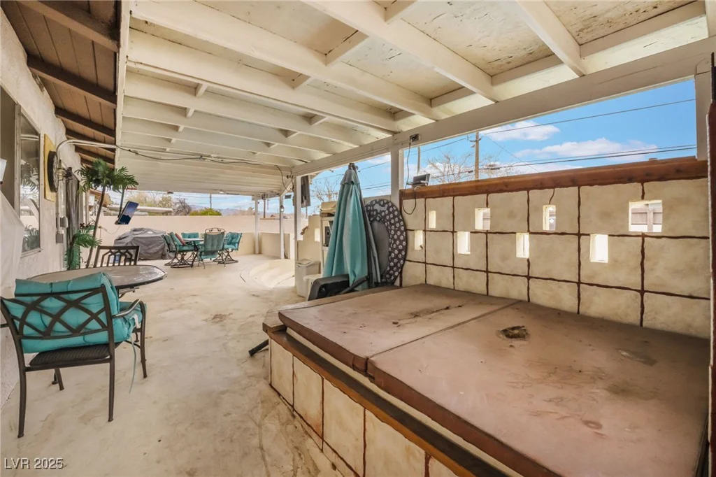 212 Torrey Pines, Las Vegas, NV 89107
