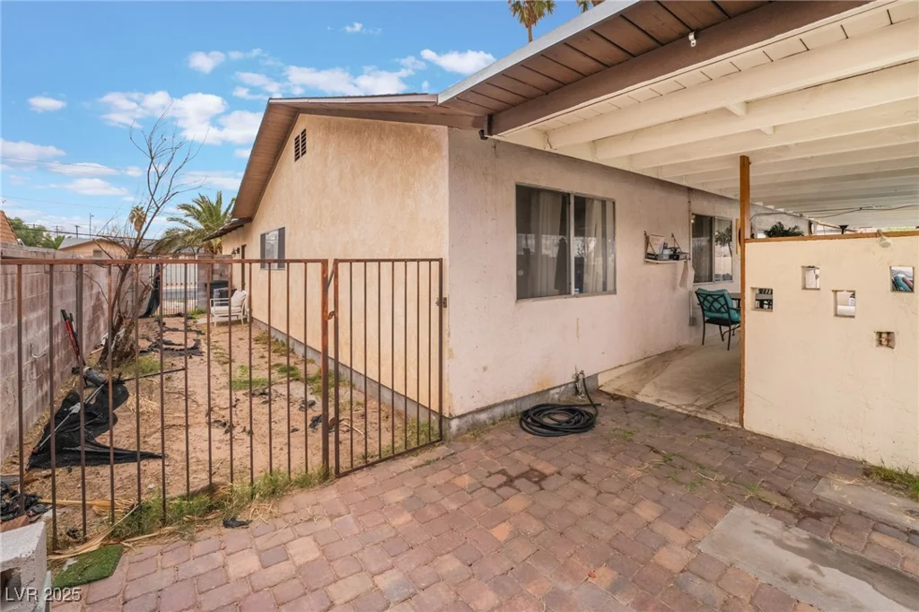 212 Torrey Pines, Las Vegas, NV 89107