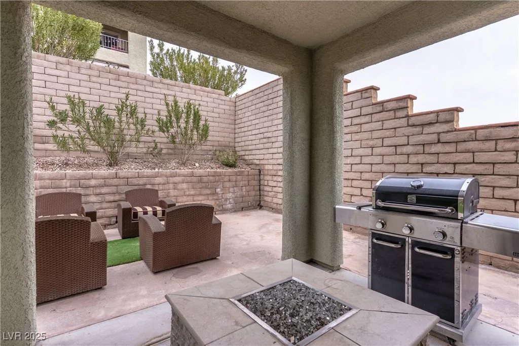 11820 Calle De Sol, Las Vegas, NV 89138