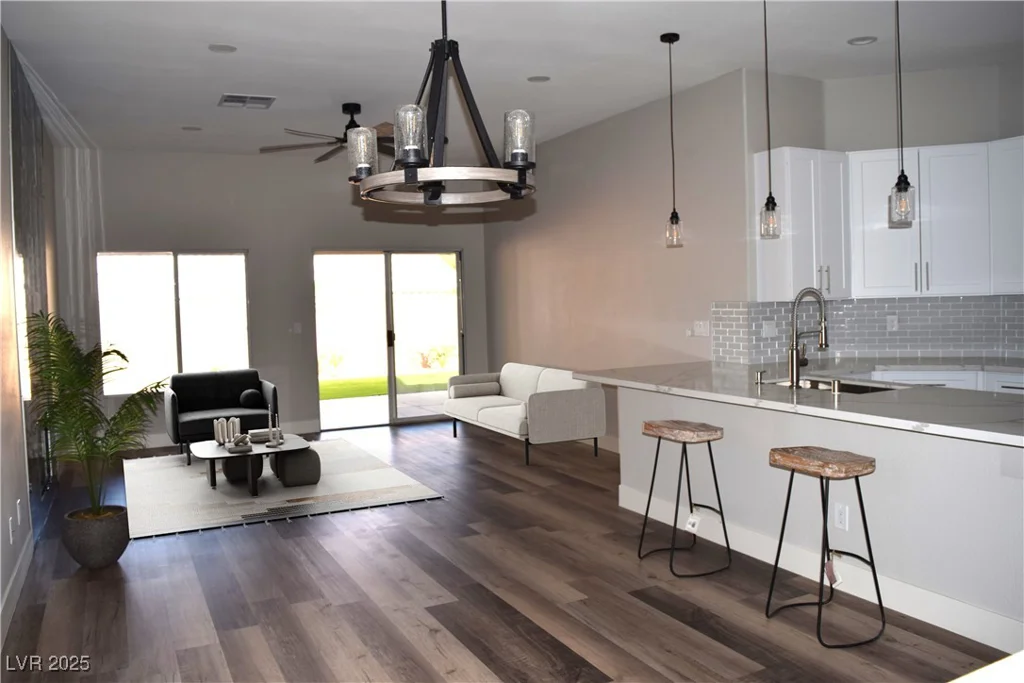 1908 Quail Point, Las Vegas, NV 89117