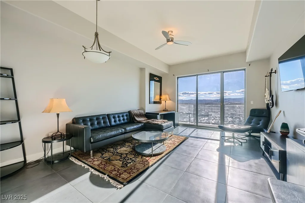8255 Las Vegas, Las Vegas, NV 89123