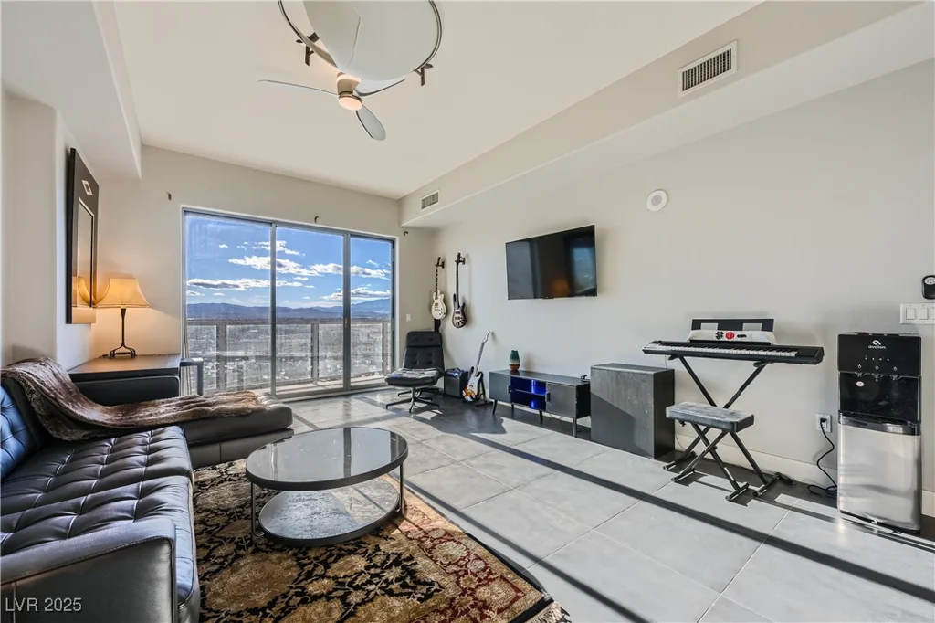 8255 Las Vegas, Las Vegas, NV 89123