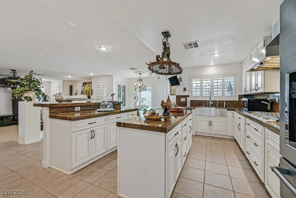1465 Via Savona, Henderson, NV 89052