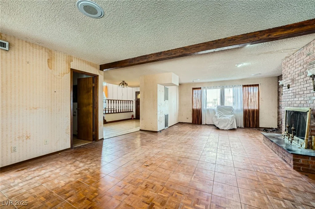 7079 Laredo, Las Vegas, NV 89117